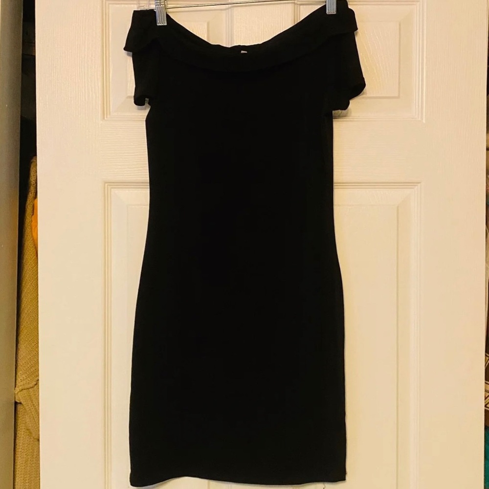 Off the shoulder bodycon dress